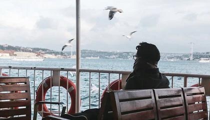 开云·体育官网-世纪之战：经典对抗的“重现”，激发新一波篮球热潮，世纪之战足球