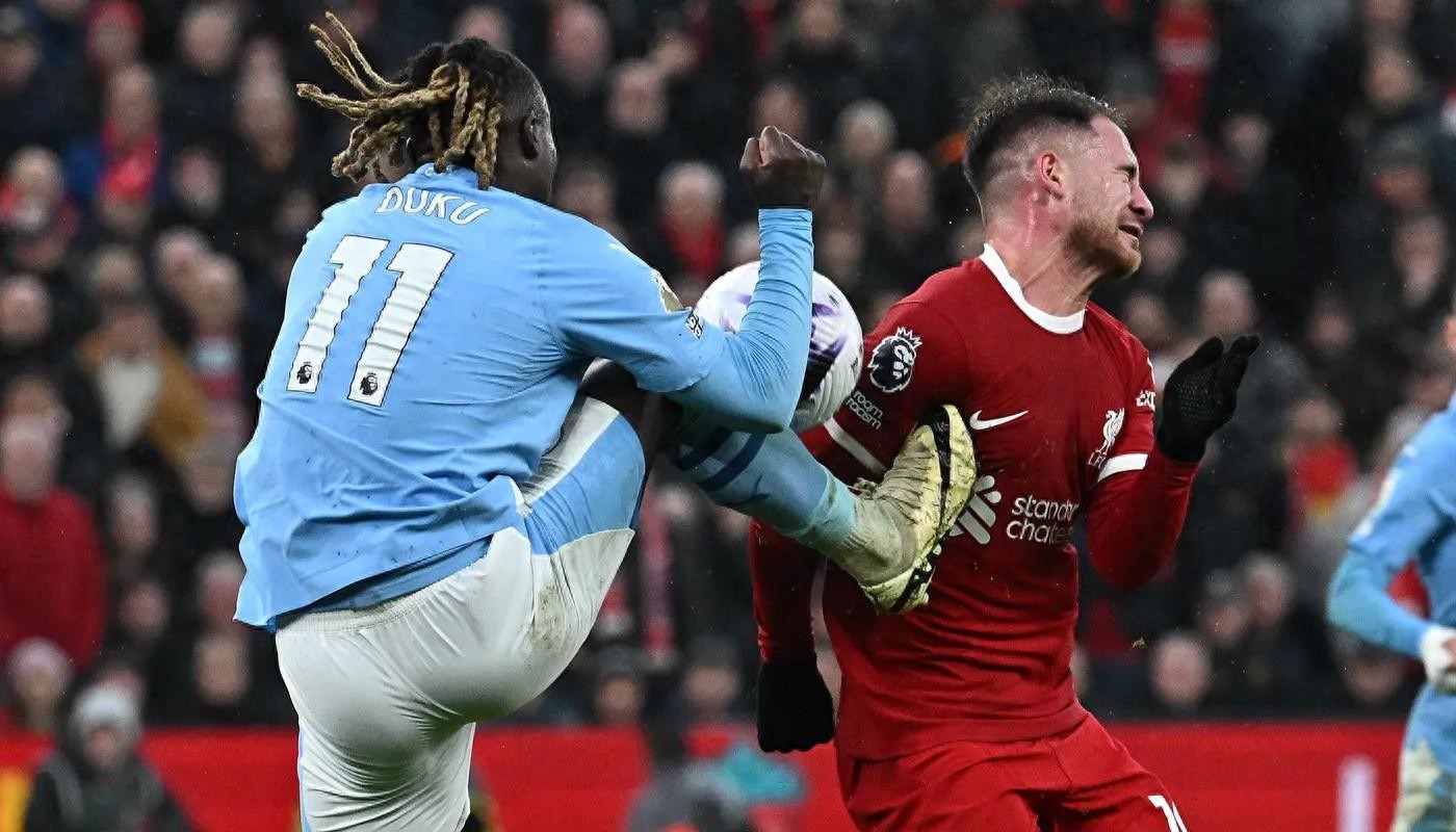 关于“英超逆转场面不断,高潮迭起令人振奋”的信息 关于“英超逆转场面不断,高潮迭起令人振奋”的信息