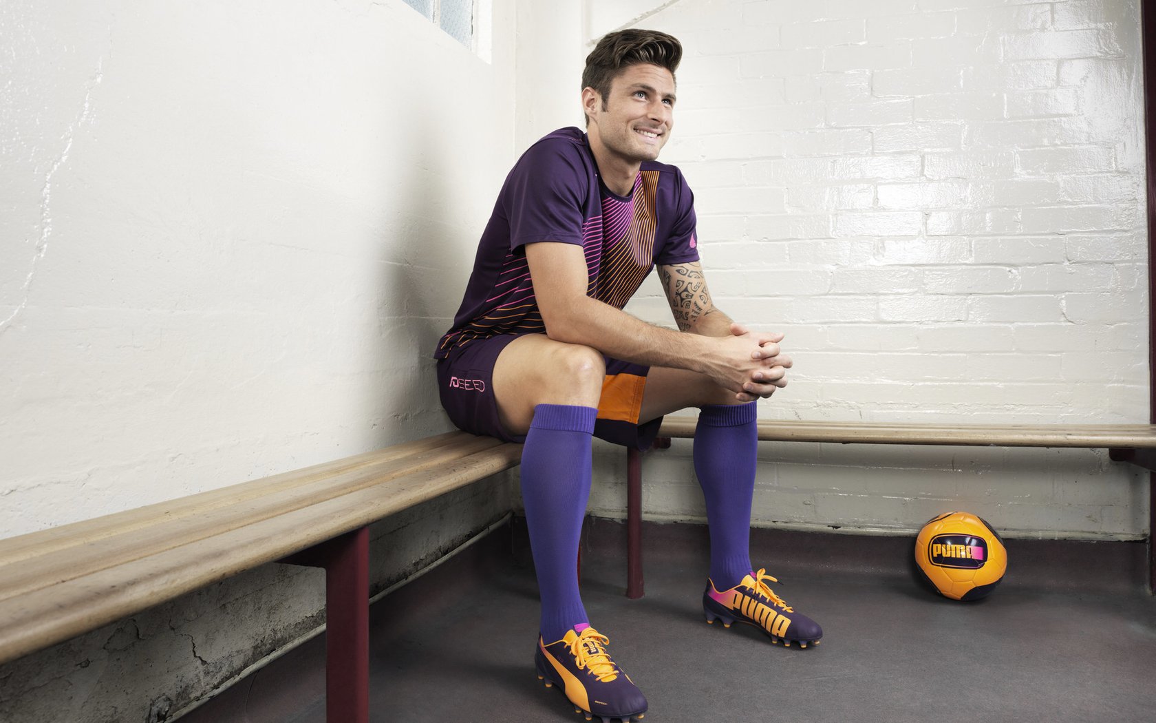 KAIYUN 中国大陆-英超最后一击：绝杀瞬间成就不朽传奇，英超最后几名降级